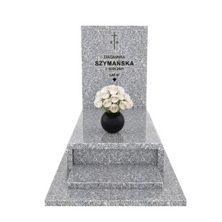 Tani nagrobek granitowy z gwarancją producenta. Granitowy, prosty pomnik cmentarny.